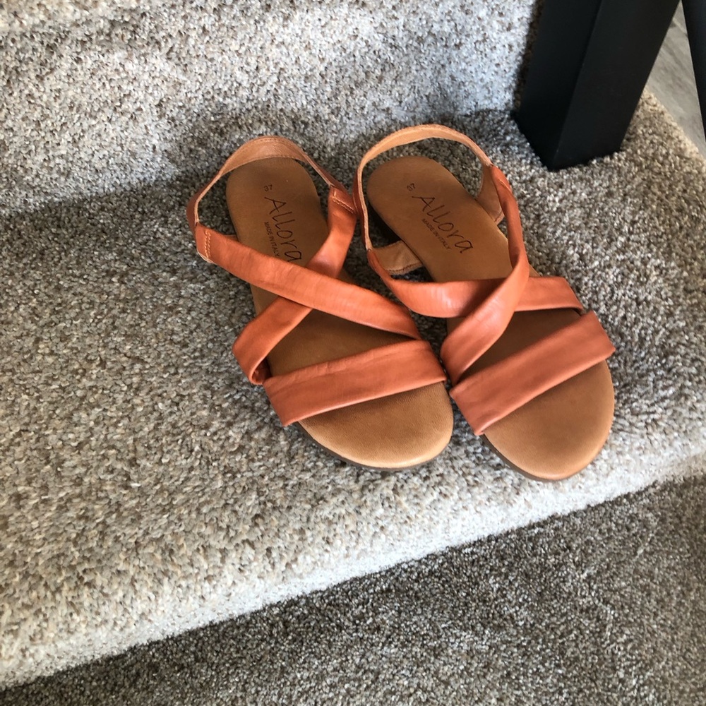 Allora made in Italy tangerine slip on cross strap sandals